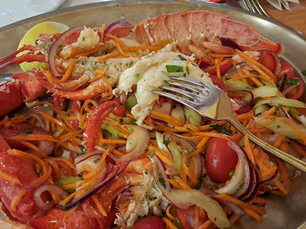 Aragosta con insalata di verdure